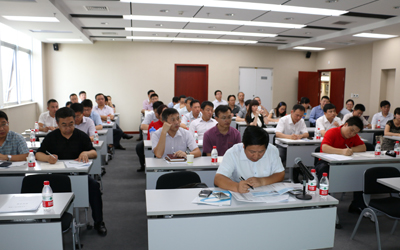 聚焦戰(zhàn)略、創(chuàng)新發(fā)展---泰豪智能節(jié)能本部中期經(jīng)營工作會召開